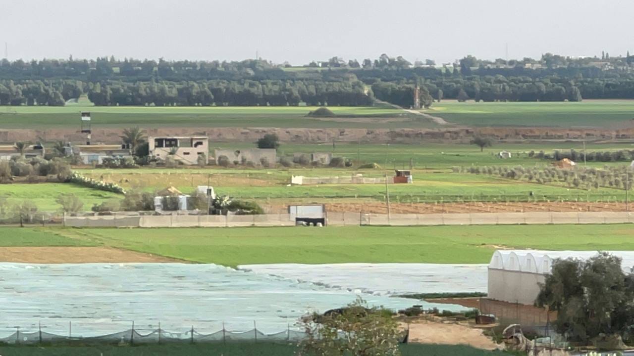 إطلالة على بلدة الفُخاري شرق خانيونس